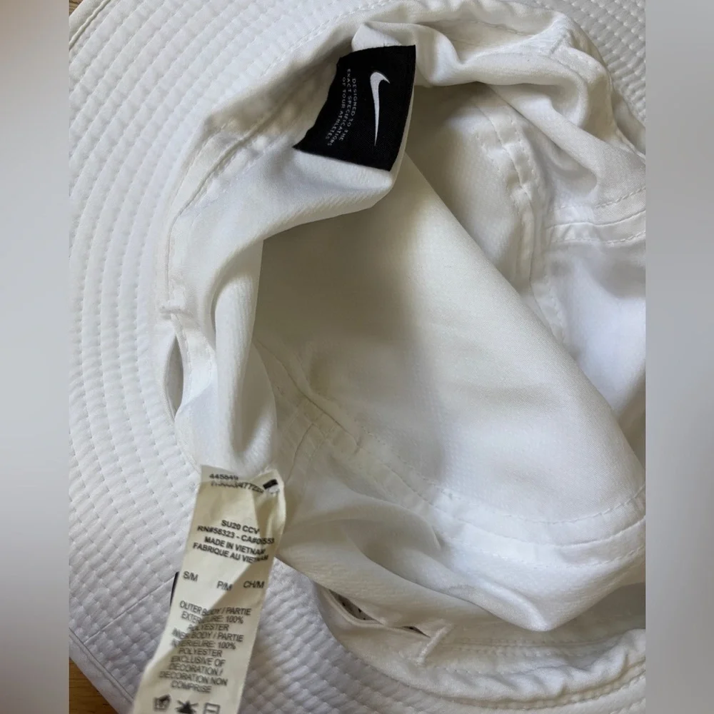 Nike wide brim sun hat adult small/medium
